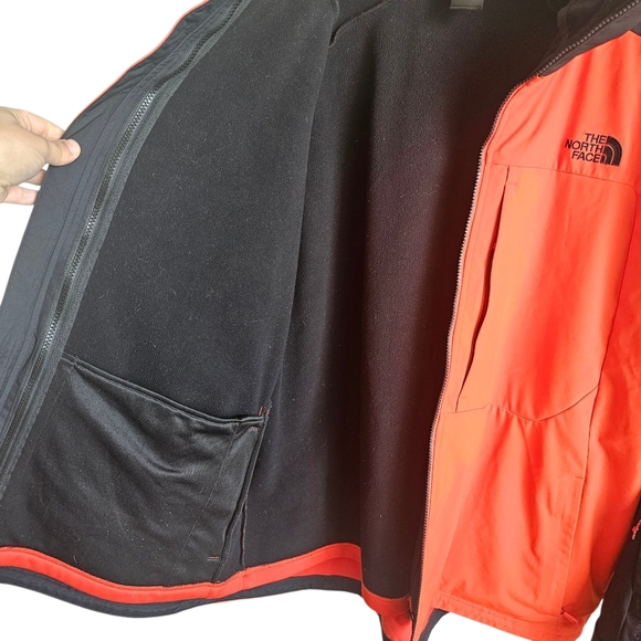 The North Face MEN'S APEX STORM PEAK TRICLIMATE® JACKET SIze XXL - Picture 2 of 9